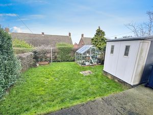 Photo 8- click for photo gallery